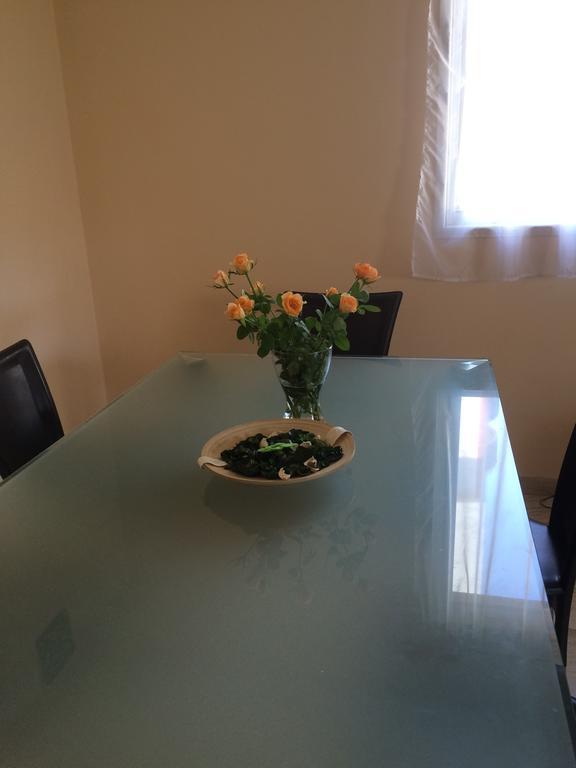 Apartment On Nitza 8A Netanya Eksteriør bilde